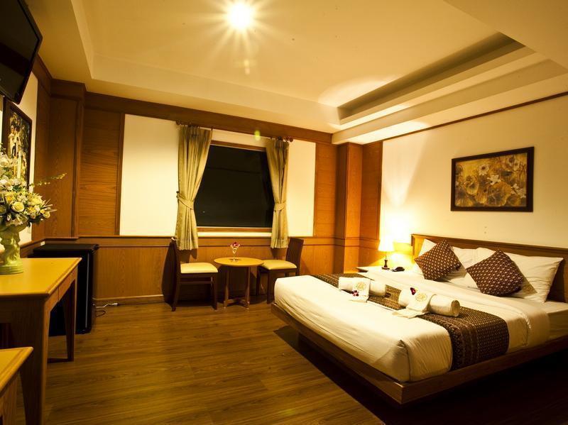 Zaza Hotel Samut Prakan Esterno foto