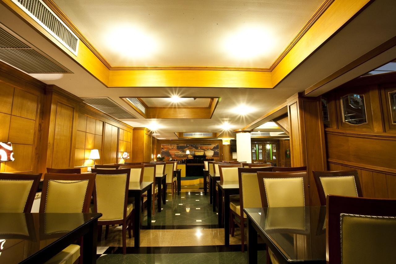 Zaza Hotel Samut Prakan Esterno foto